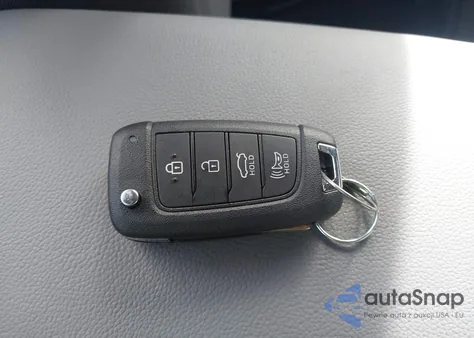 2025 Hyundai Elantra Se z USA, uszkodzony, nr VIN KMHLL4DG2SU052143